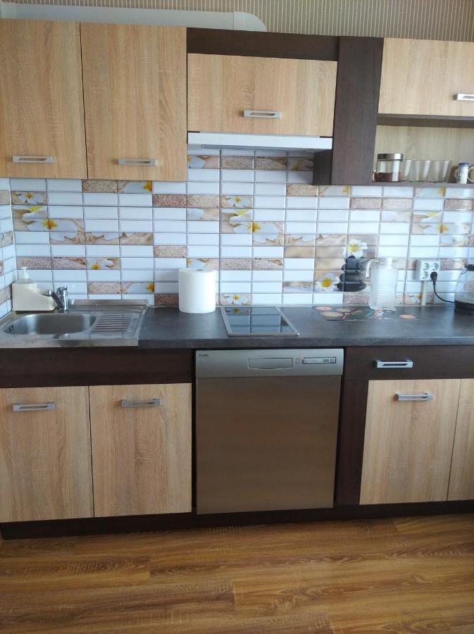 Apartmenti Saules Sturis فنتسبيلز المظهر الخارجي الصورة